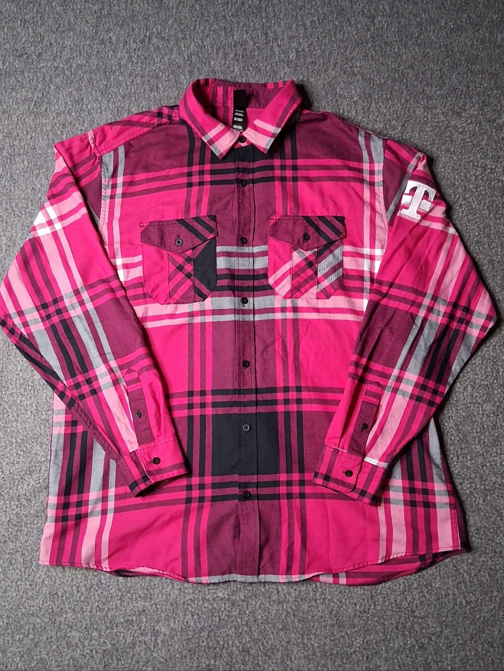 T-Mobile BeMagenta Men 2XL Pink Plaid Flannel Button Up Shirt Employee Swag